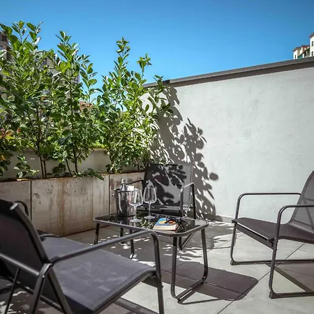 Angela - Luxury Loft Near Politecnico And Center Apartment Turin
